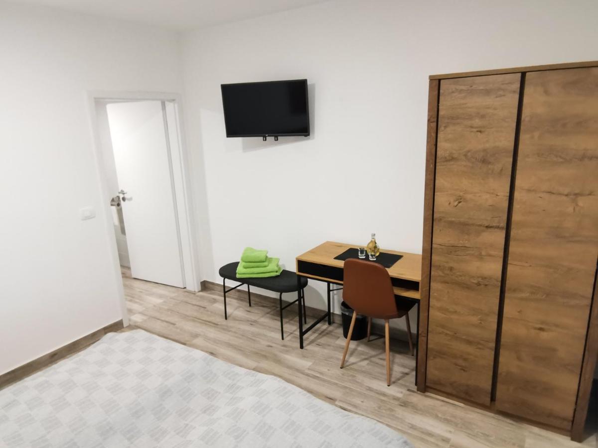 Hostel Postaja Ruse Εξωτερικό φωτογραφία