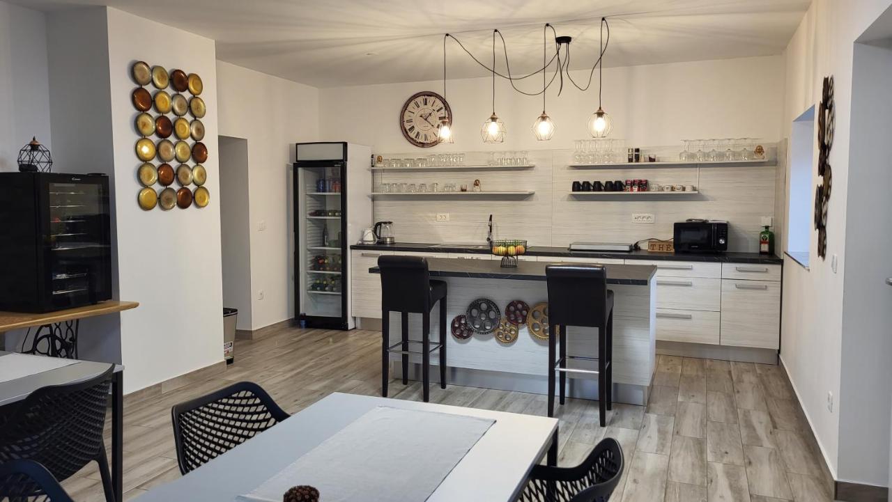 Hostel Postaja Ruse Εξωτερικό φωτογραφία